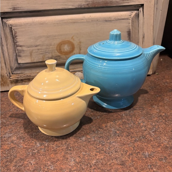 Fiestaware Other - Yellow fiesta vintage  Teapot